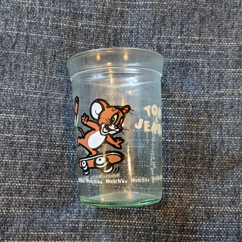 Vintage 1990 Tom & Jerry Welch's Jam Jar